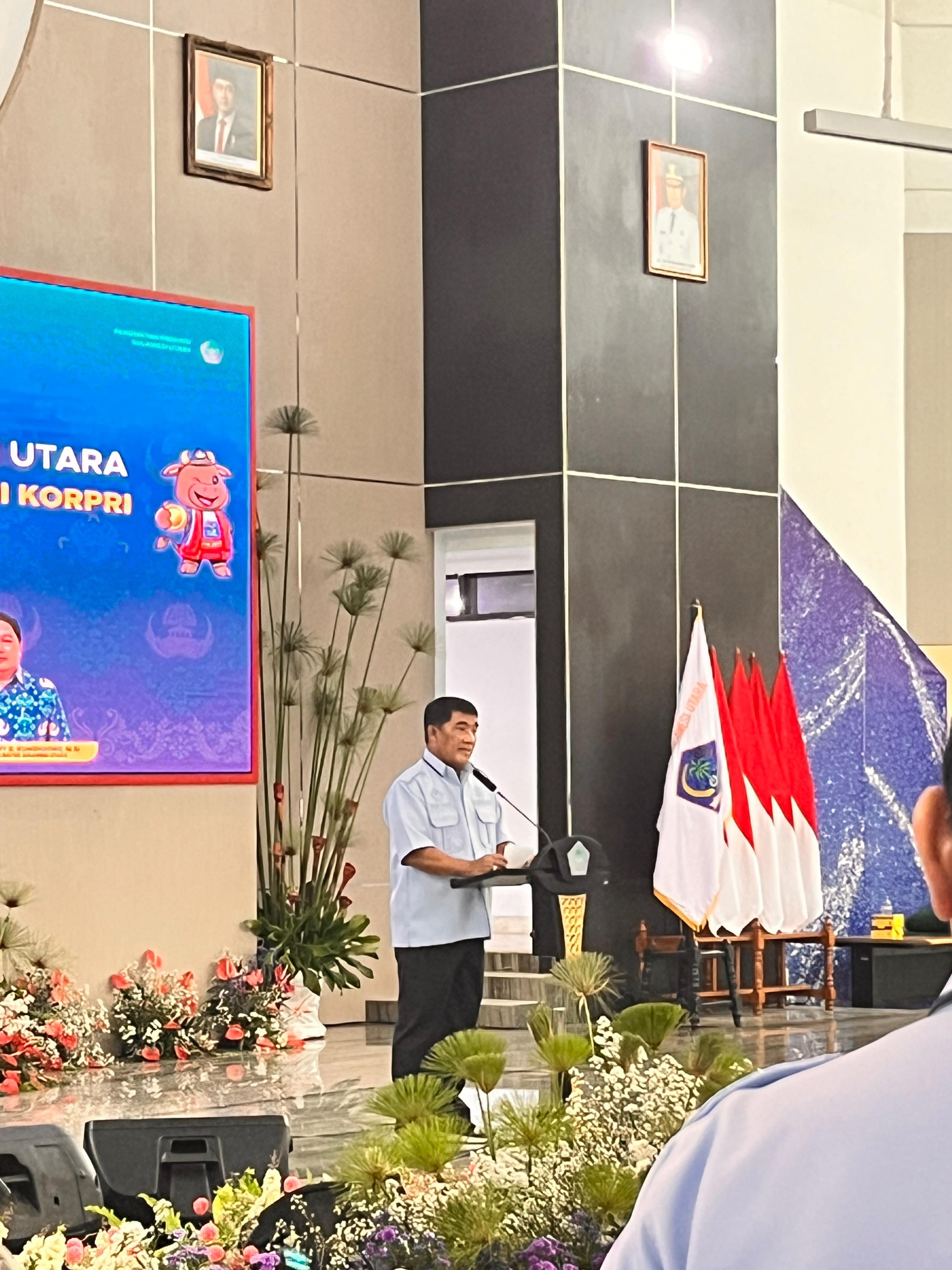 Kirish joyida uy qurilishi jinsiy aloqa